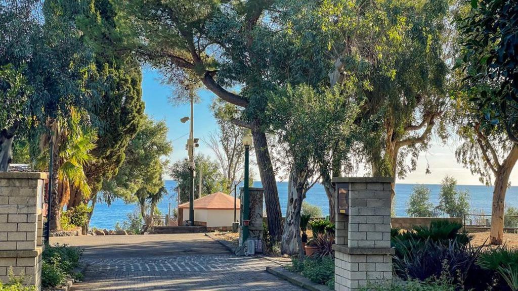 Il Pampaleone Glamping And Resort Acireale Εξωτερικό φωτογραφία